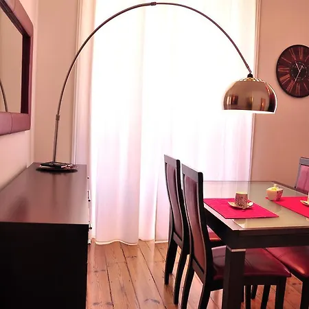 Daire Lisbon Downtown Apartment *